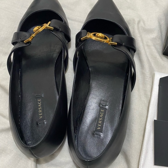 Versace Medusa Flat - Picture 8 of 11
